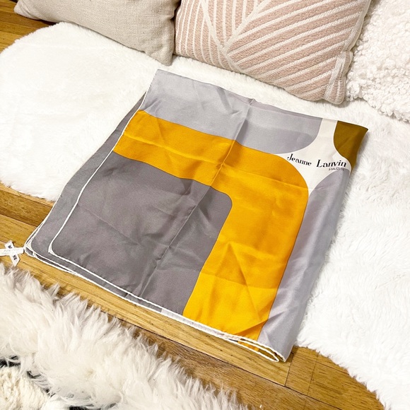 Authentic Lanvin Ultra Rare 1960’s Vintage Jeanne Lanvin Pure Silk Large Scarf - Picture 2 of 12